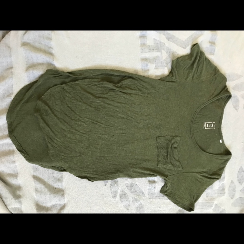 Green high-low t shirt